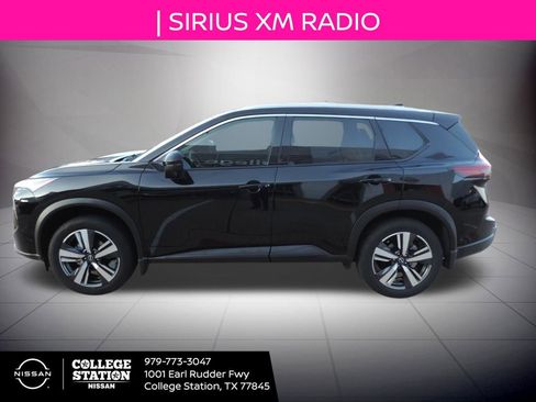 Used 2025 Nissan Rogue SL image 7
