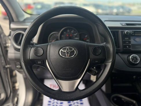 Used 2016 Toyota RAV4 LE AWD/4WD image 12