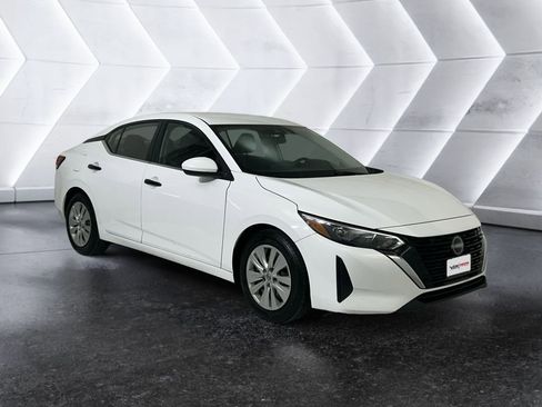 Used 2024 Nissan Sentra S image 1