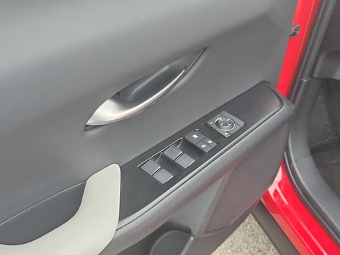 Used 2024 Lexus UX 250h F Sport FWD image 21