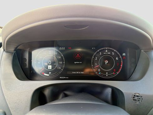 Used 2020 Jaguar F-PACE Prestige image 41