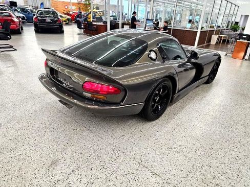 Used 2001 Dodge Viper GTS image 4