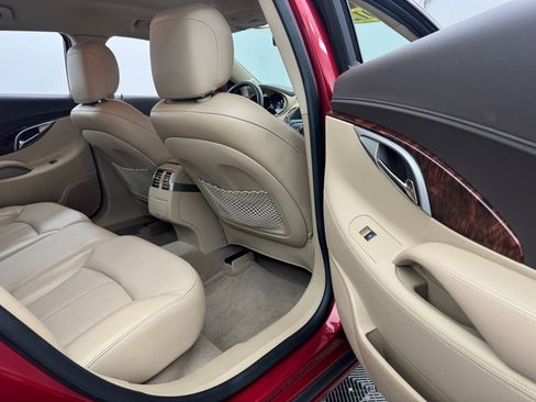 Used 2012 Buick LaCrosse Premium image 29