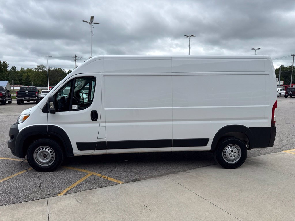 Used 2025 RAM ProMaster 2500 w/ Convenience Group FWD image 9