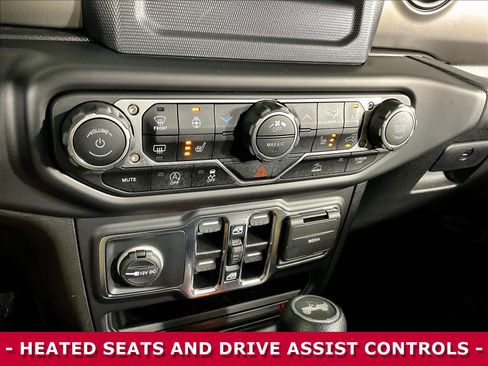 Used 2022 Jeep Wrangler Unlimited Sport AWD/4WD image 15