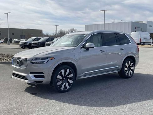 Used 2023 Volvo XC90 T8 Plus w/ Protection Package image 25