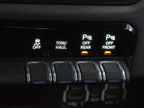 Used 2020 RAM 1500 Big Horn image 26