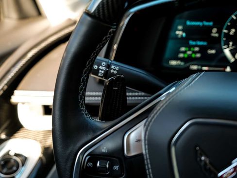 Used 2023 Chevrolet Corvette Z06 image 17