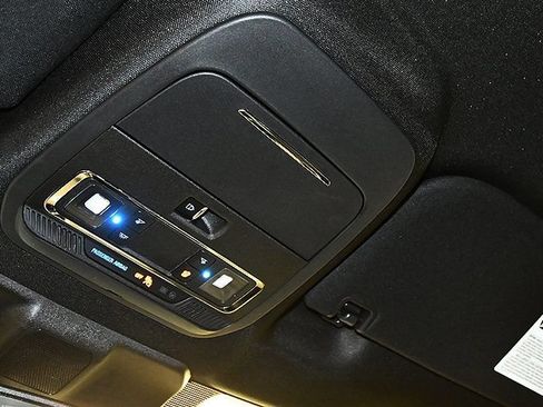 Used 2025 Ford F150 Platinum AWD/4WD image 33