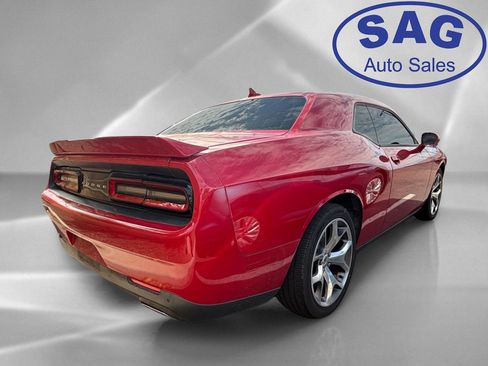 Used 2016 Dodge Challenger SXT Plus RWD image 3