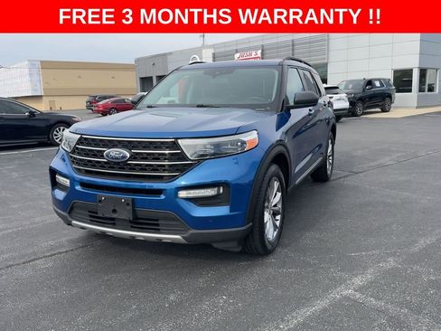 Used 2020 Ford Explorer XLT w/ Equipment Group 202A AWD/4WD image 2