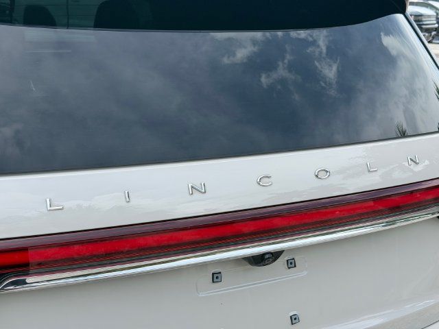 Used 2024 Lincoln Aviator Reserve w/ Equipment Group 201A AWD/4WD image 14