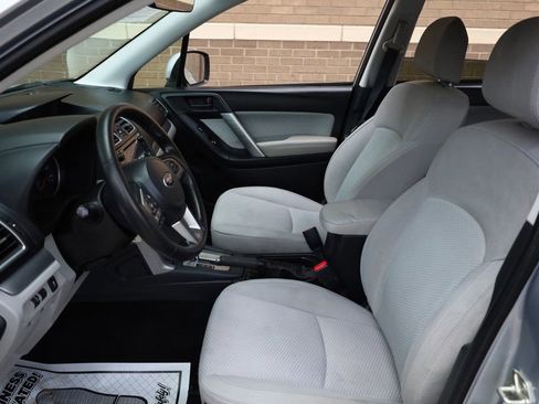 Used 2017 Subaru Forester 2.5i Premium w/ All-Weather Package image 16