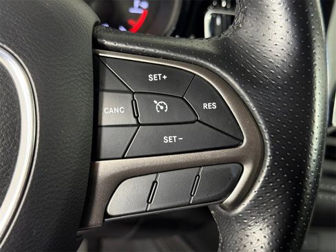 Used 2021 Dodge Durango SXT w/ 3rd Row Seating Group image 25