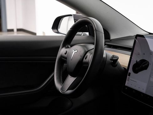 Used 2018 Tesla Model 3 Long Range image 20