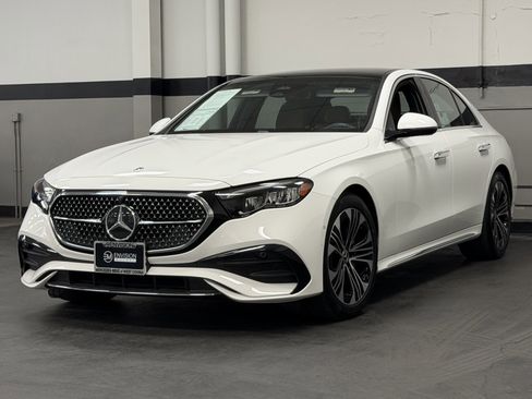 Used 2025 Mercedes-Benz E 350 Sedan image 7
