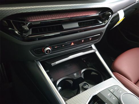 Used 2025 BMW 330i xDrive Sedan w/ M Sport Package image 26