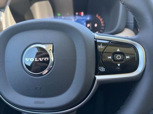 New 2026 Volvo XC60 B5 Ultra w/ Protection Package Premier AWD/4WD image 24
