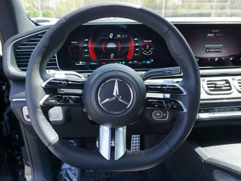 Certified 2025 Mercedes-Benz GLS 450 4MATIC image 18