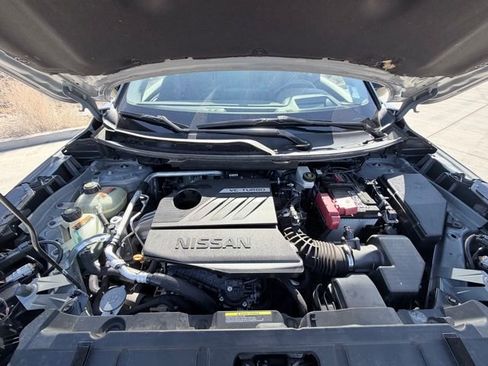 Used 2022 Nissan Rogue Platinum w/ Head-Up Display Package image 40