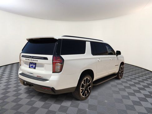 Used 2024 Chevrolet Suburban RST w/ Luxury Package RWD image 4