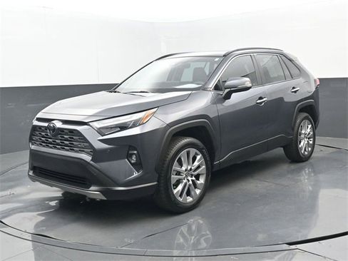 Used 2023 Toyota RAV4 Limited image 25