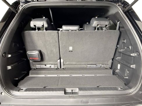 Certified 2025 Toyota Sequoia Platinum AWD/4WD image 43