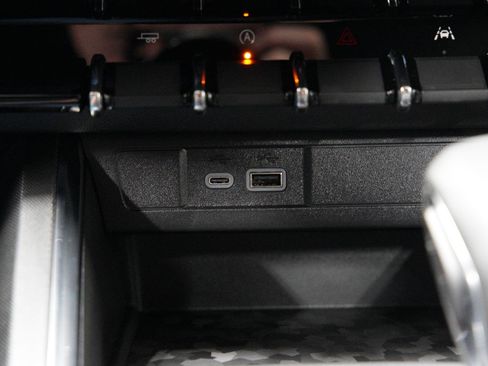 New 2025 GMC Canyon Elevation image 37