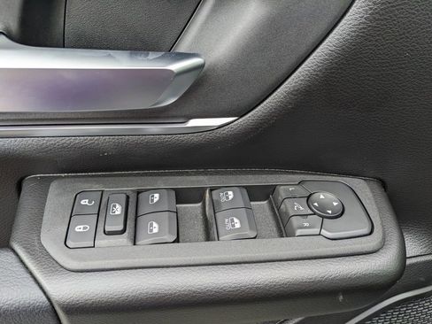 New 2026 RAM 1500 4x4 Crew Cab image 55