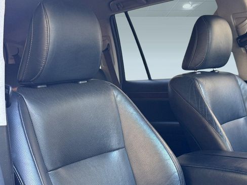 Used 2018 Lexus GX 460 Premium w/ Premium Package AWD/4WD image 25