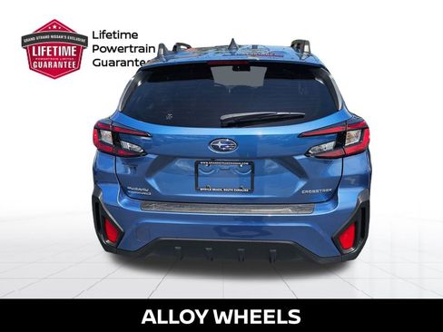 Used 2024 Subaru Crosstrek 2.0i Premium AWD/4WD image 9