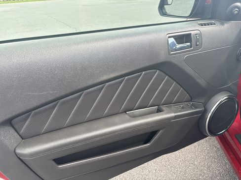 Used 2013 Ford Mustang GT Premium w/ Security Pkg image 23