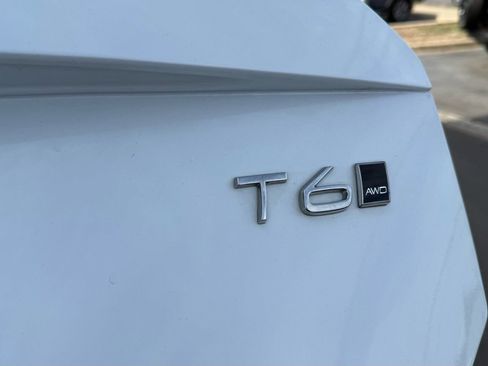 Used 2020 Volvo XC90 T6 Momentum image 23