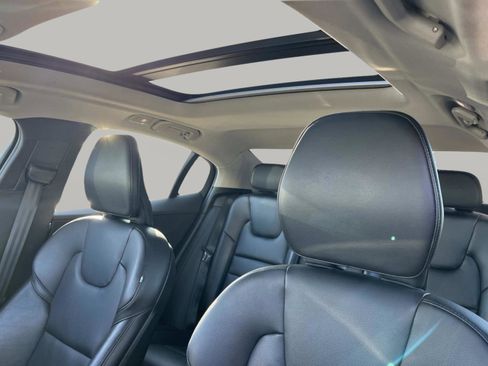 Used 2024 Volvo S60 B5 Core image 29