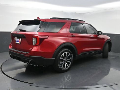 Used 2020 Ford Explorer ST w/ Premium Technology Package image 26