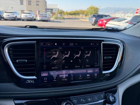 Used 2021 Chrysler Pacifica Limited w/ Premium & Safety Sphere Group AWD/4WD image 35