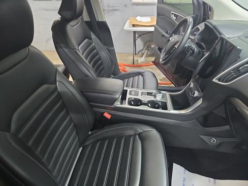 Used 2024 Ford Edge SEL w/ Convenience Package image 12