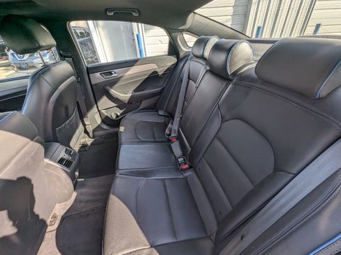 Used 2018 Hyundai Sonata Limited image 16