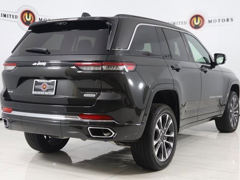 Used 2024 Jeep Grand Cherokee Overland w/ Luxury Tech Group IV image 3