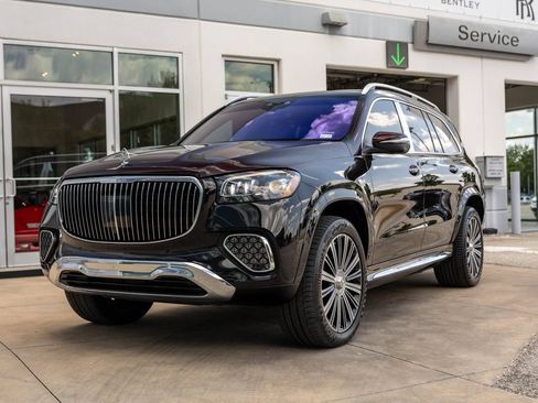 Used 2024 Mercedes-Benz Maybach GLS 600 4MATIC image 20