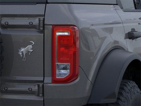 New 2025 Ford Bronco 4-Door w/ Sasquatch Package image 23