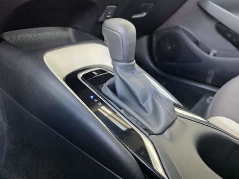 Used 2024 Toyota Corolla LE FWD image 17