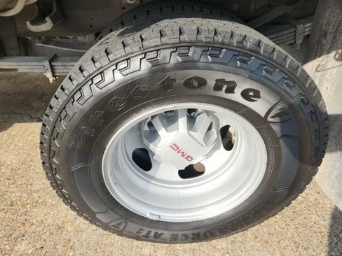 Used 2024 GMC Sierra 3500 Pro w/ Convenience Package RWD image 14