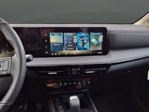 New 2026 Nissan Kicks SR w/ Cold Weather Package image 44