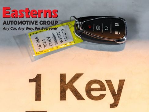 Used 2024 Chevrolet Malibu LT image 24