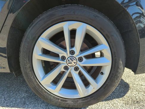 Used 2020 Volkswagen Passat 2.0T S image 44