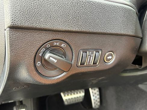 Used 2023 Dodge Charger GT image 42