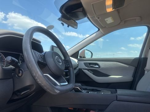 Used 2021 Nissan Rogue SV FWD image 39