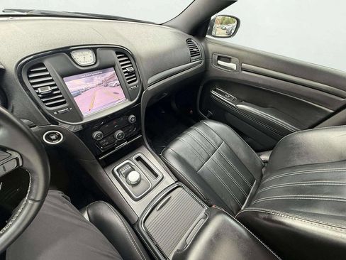 Used 2016 Chrysler 300 S AWD/4WD image 19