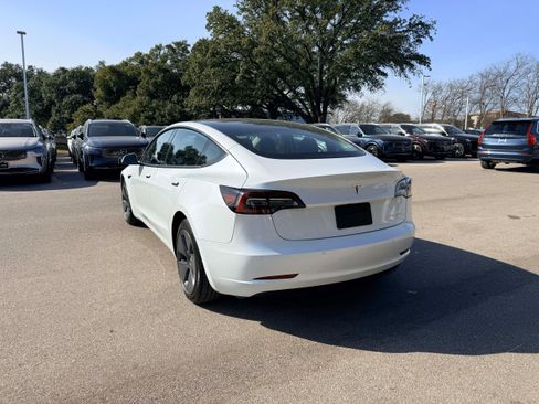 Used 2022 Tesla Model 3 Long Range image 4
